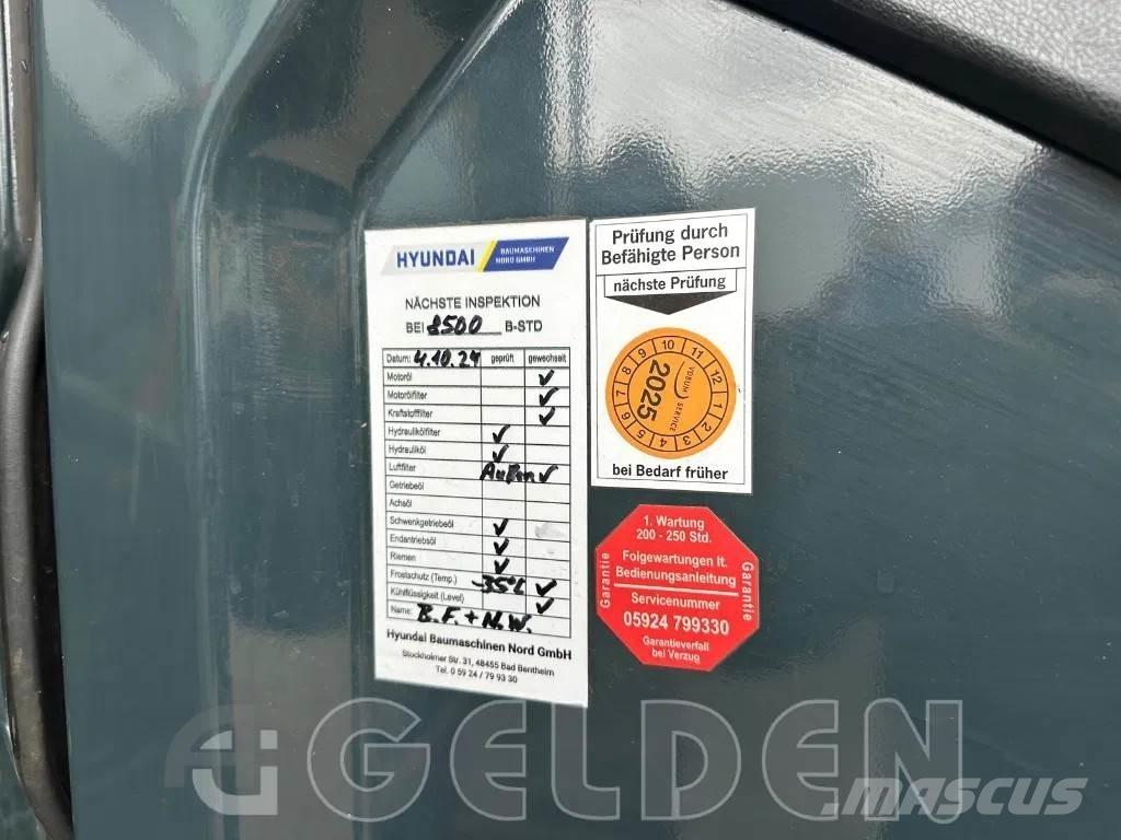 Hyundai HX220L 大型油圧ショベル12t以上（パワーショベル・ユンボ）