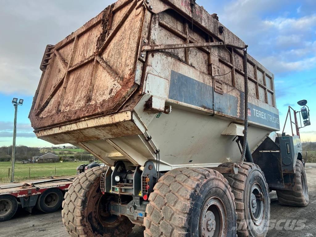 Terex TA 30 アーティキュレート式ダンプトラック