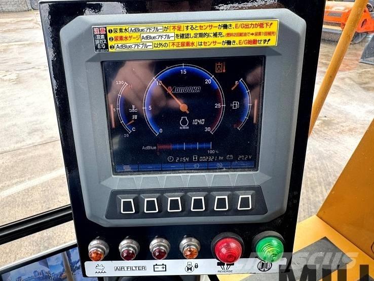 Morooka MST1500VDR キャリアダンプ