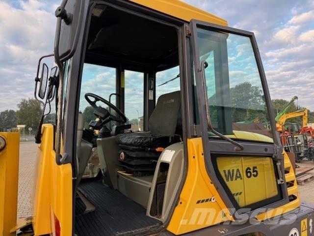 Komatsu WA 65-3 ホイールローダー・タイヤショベル