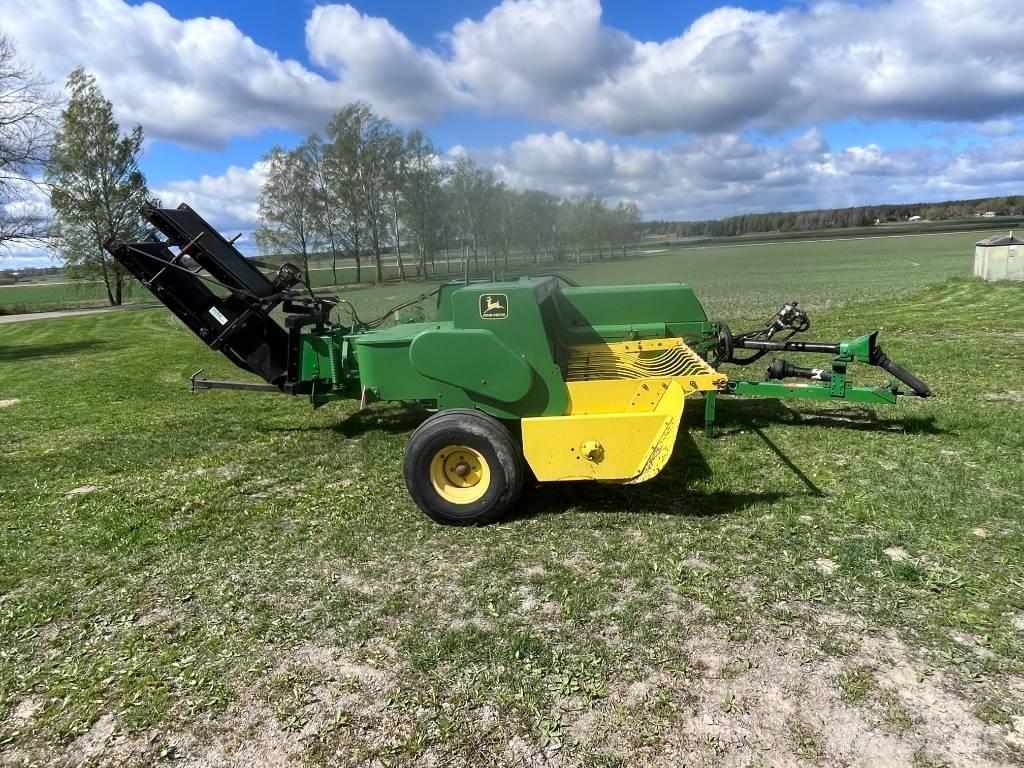 John Deere 359 スクエアベーラー
