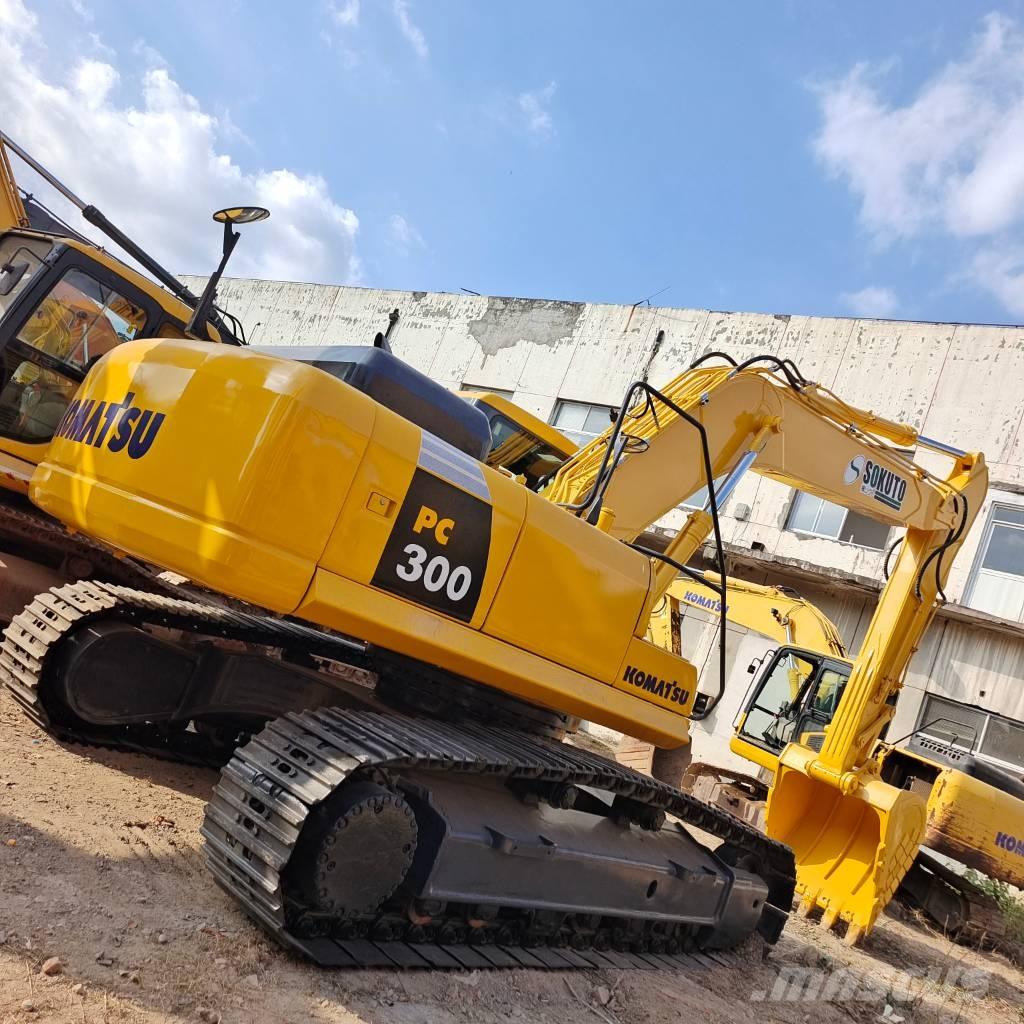 Komatsu PC 300-7 大型油圧ショベル12t以上（パワーショベル・ユンボ）