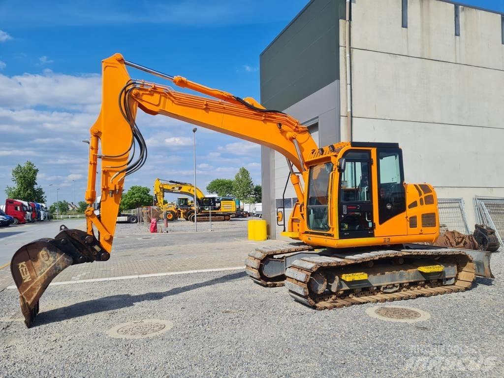 Takeuchi TB 2150 R 大型油圧ショベル12t以上（パワーショベル・ユンボ）