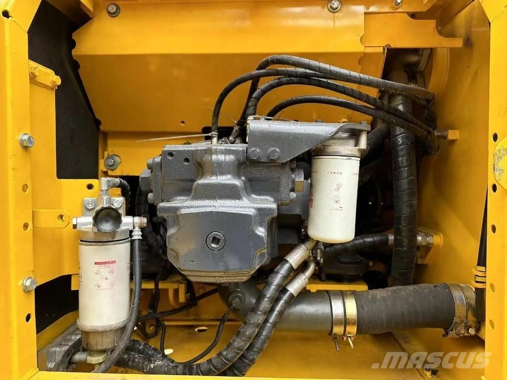 Komatsu PC 210-8 大型油圧ショベル12t以上（パワーショベル・ユンボ）