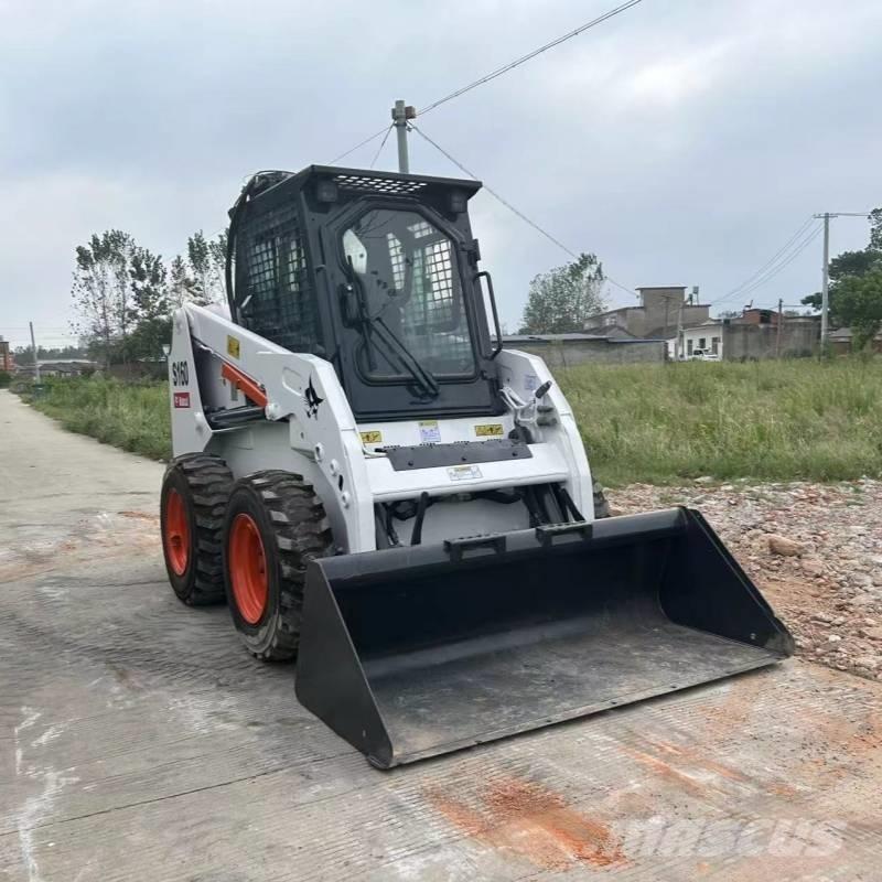 Bobcat S 160 スキッドステアローダー