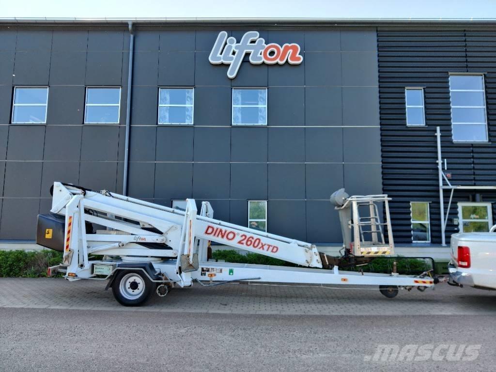 Dino 260 XTD Skylift 高所作業台付トレーラー