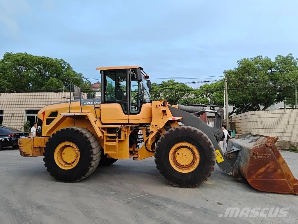 Volvo L 120 ホイールローダー・タイヤショベル
