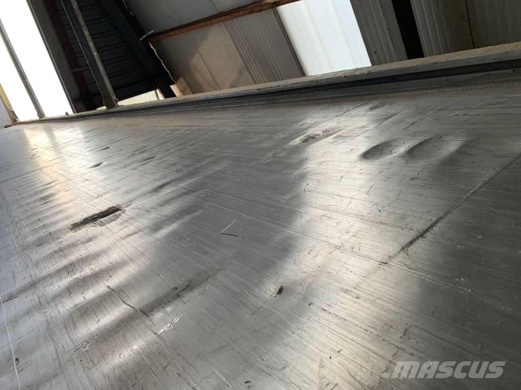 Kraker Walking floor ライトトレーラー