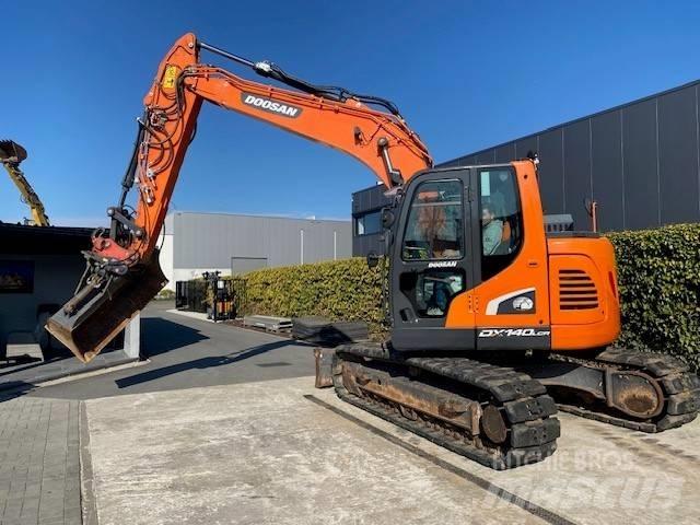 Doosan DX140LCR-5 大型油圧ショベル12t以上（パワーショベル・ユンボ）