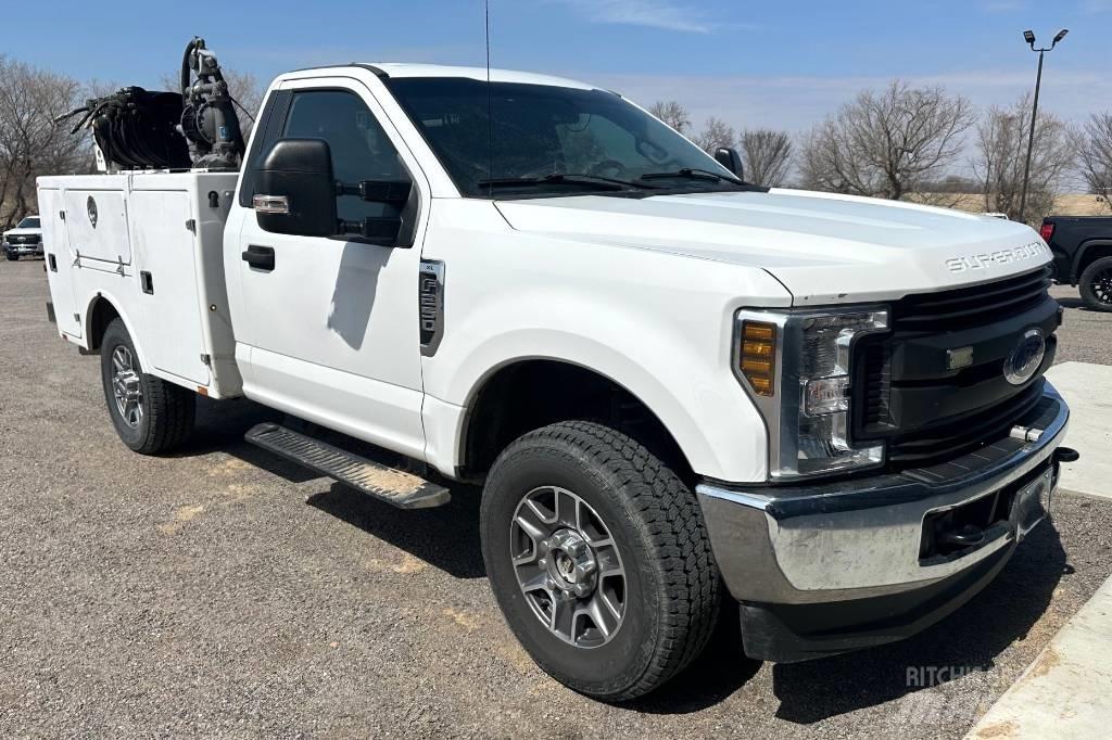 Ford F 250 XL SD タンカートラック