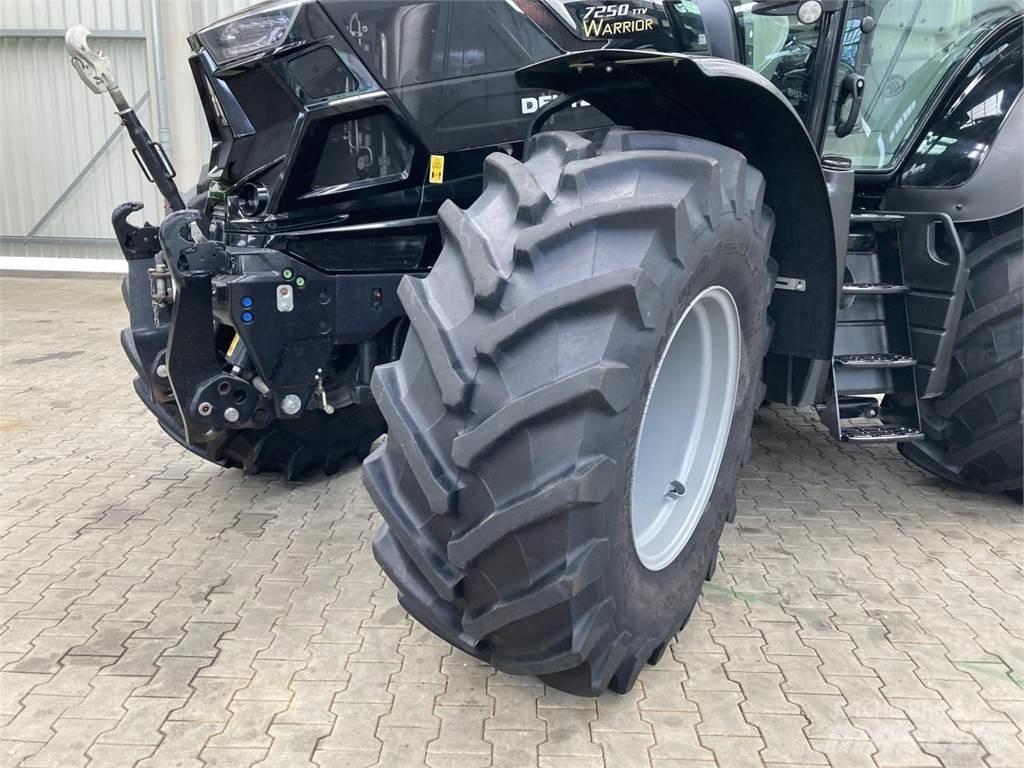 Deutz-Fahr 7250TTV トラクター