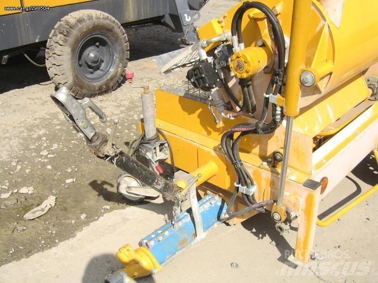 Kubota BUNKER sp 11 コンクリートポンプ車