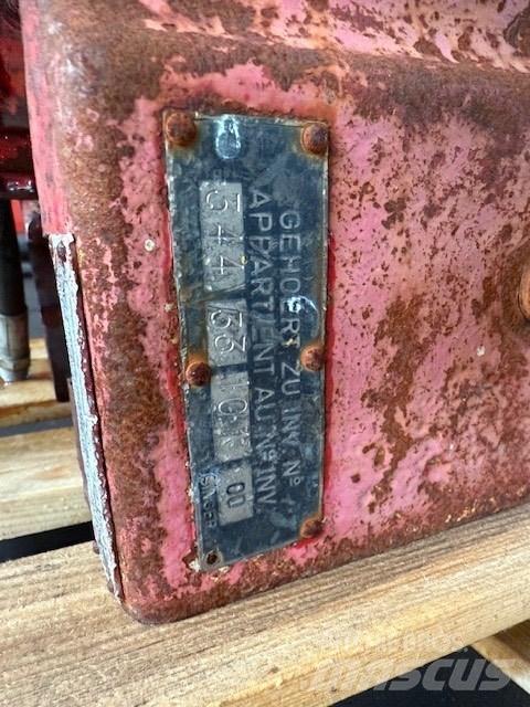 PVE szczęka 300 kg 油圧パイルハンマー