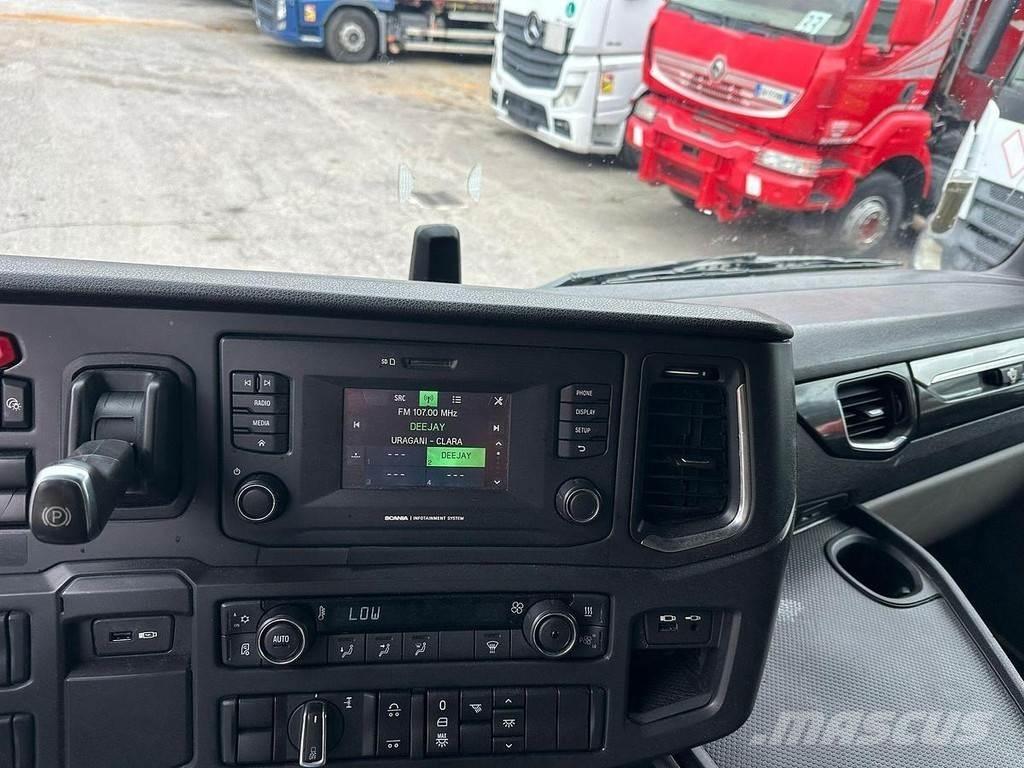 Scania R 520 中古トラクターヘッド | トレーラーヘッド