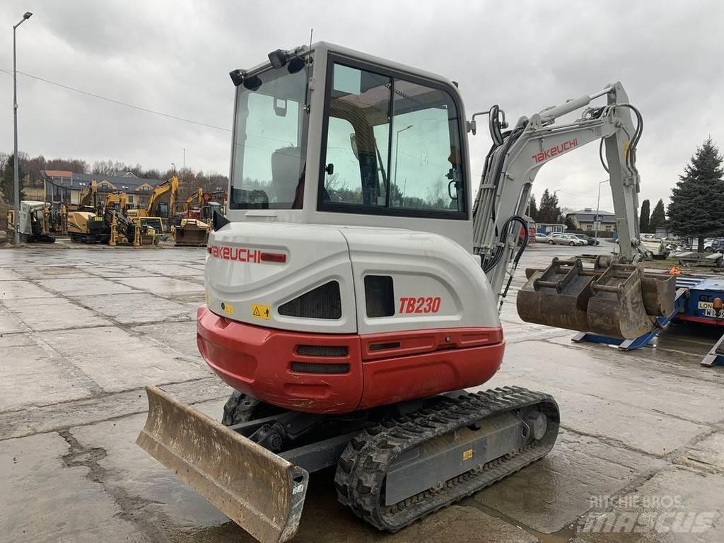 Takeuchi TB230 V3 ミニ油圧ショベル 7t以下（ミニユンボ・ミニディガー）