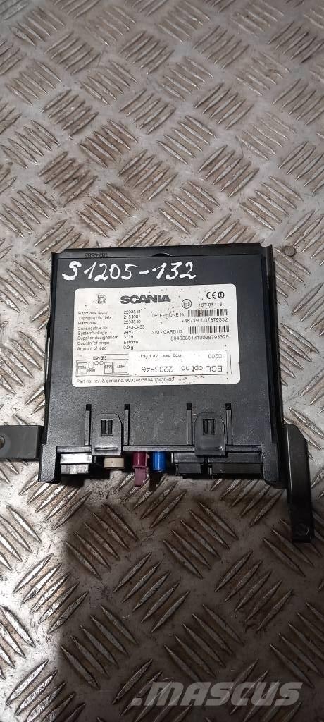 Scania R 440.    2203848 電子機器