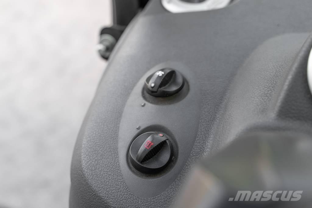 Manitou MT 625 テレスコーピックハンドラー