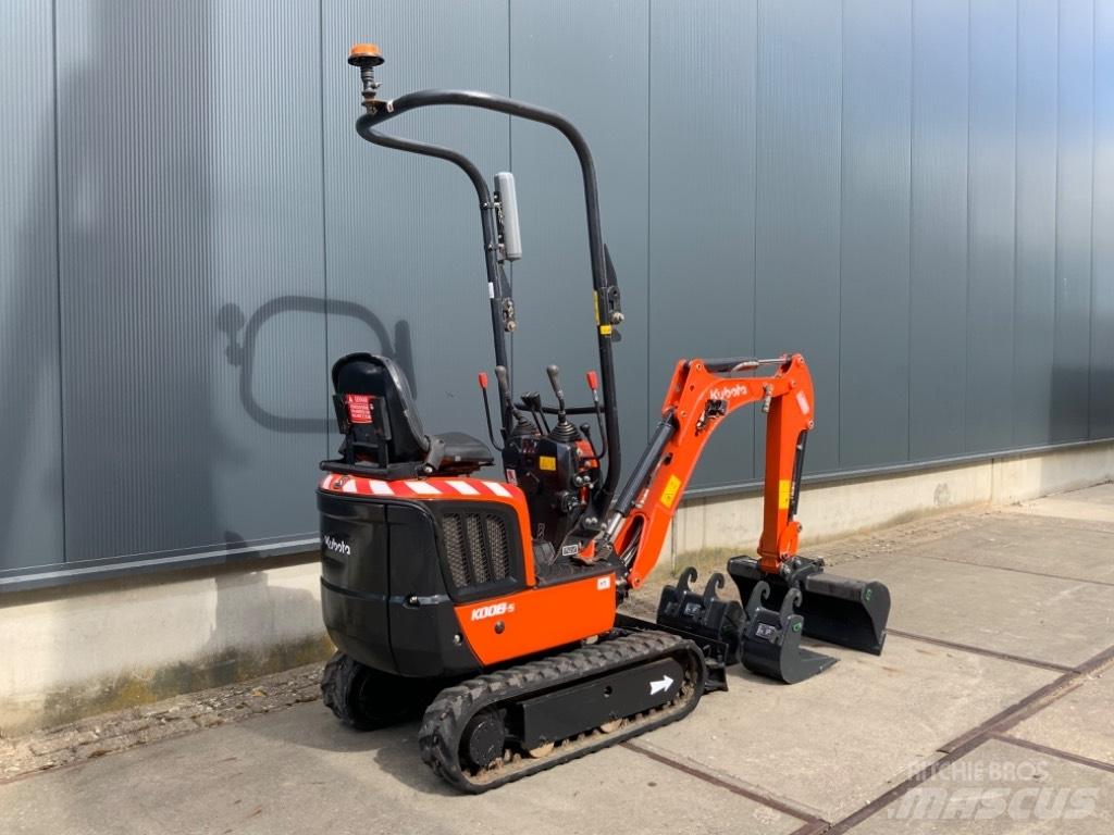 Kubota K008-5 ミニ油圧ショベル 7t以下（ミニユンボ・ミニディガー）
