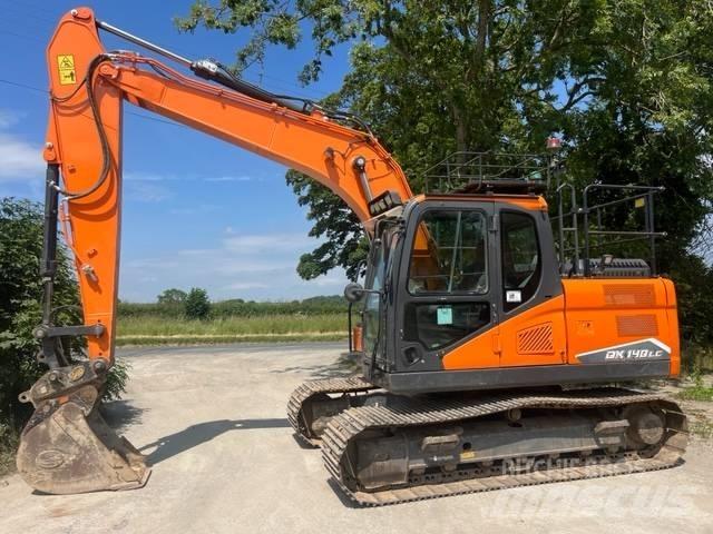 Doosan DX 140 LC-7 大型油圧ショベル12t以上（パワーショベル・ユンボ）