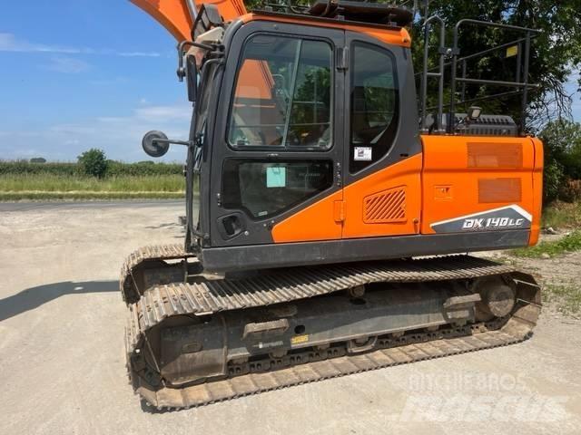 Doosan DX 140 LC-7 大型油圧ショベル12t以上（パワーショベル・ユンボ）