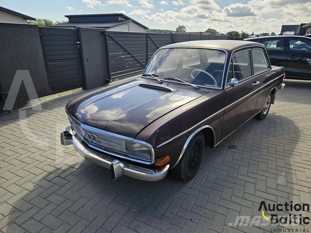 Audi 60 自動車