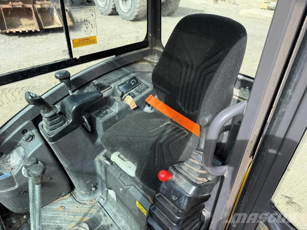 Volvo ECR 25 D ミニ油圧ショベル 7t以下（ミニユンボ・ミニディガー）