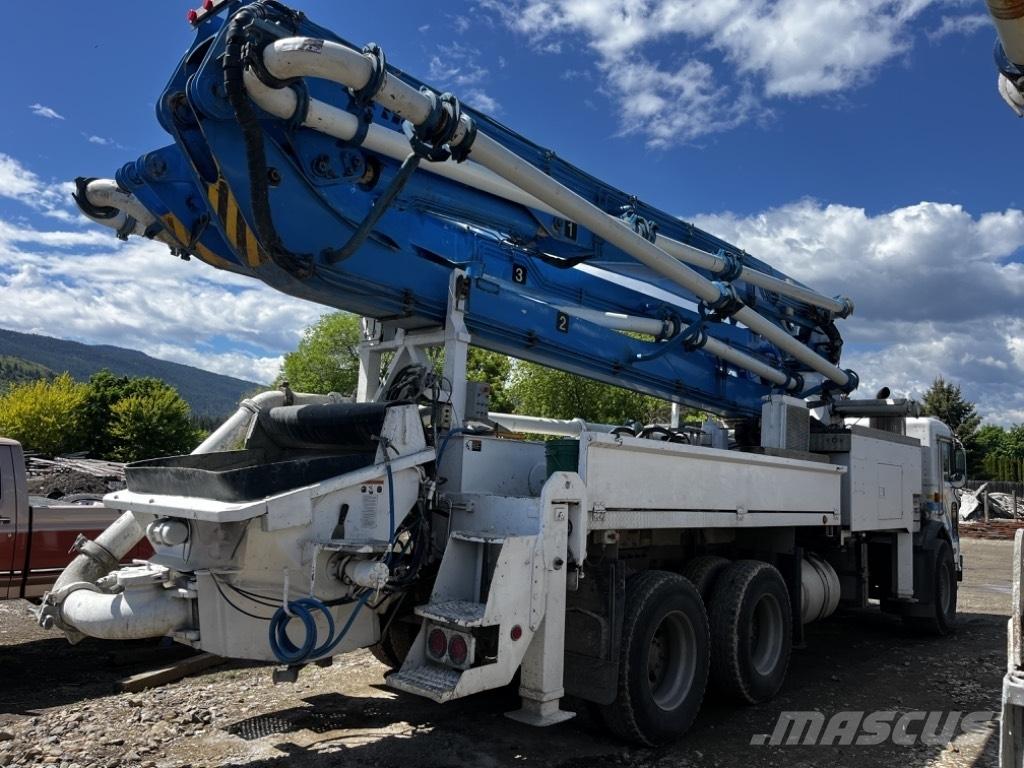 Alliance 33M (#1027) コンクリートポンプ車