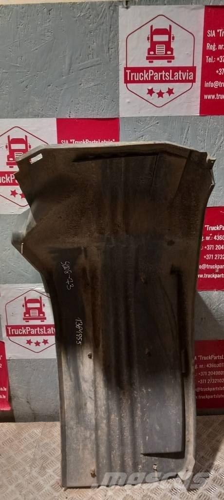 Scania 94 D.  1381955 キャビン及び内装