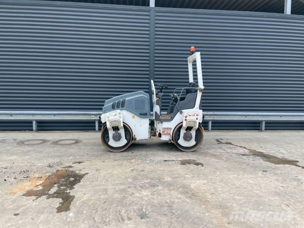 Hamm HD 12 VV タンデムローラ
