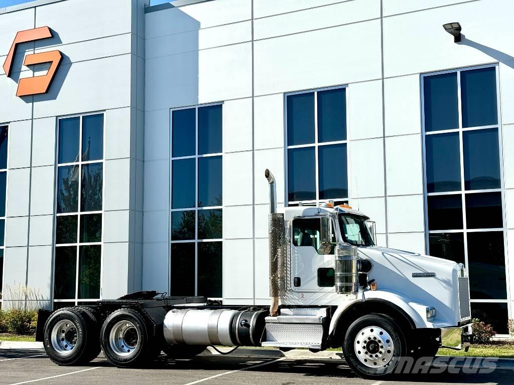 Kenworth T 800 中古トラクターヘッド | トレーラーヘッド