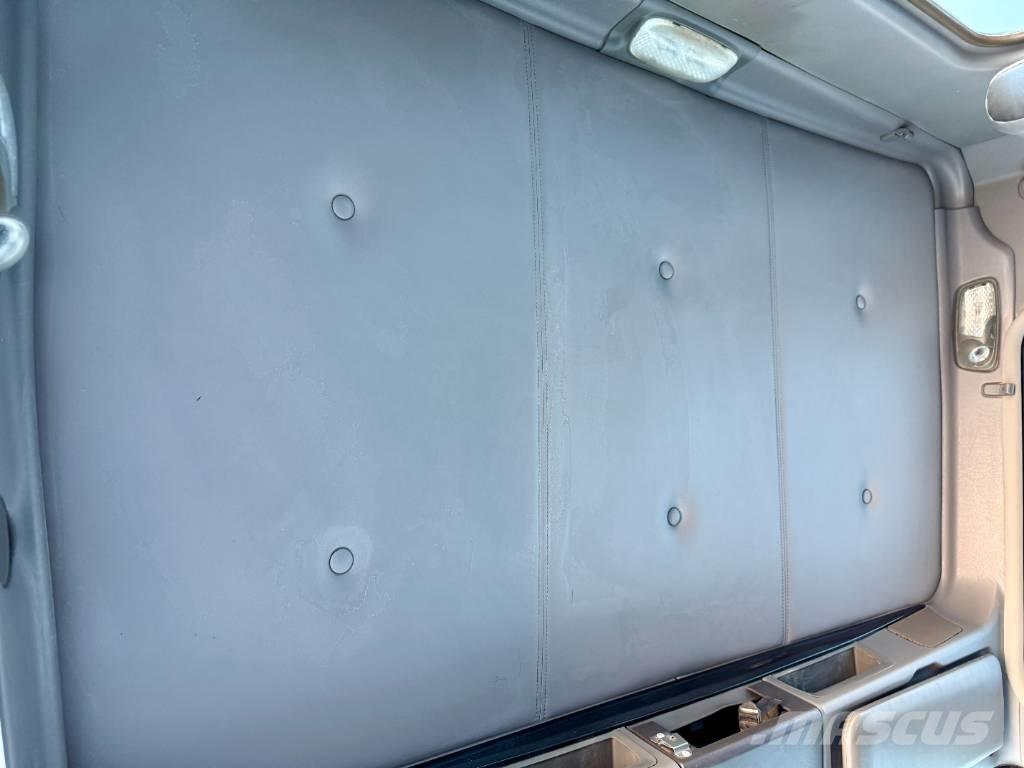 Kenworth T 800 中古トラクターヘッド | トレーラーヘッド