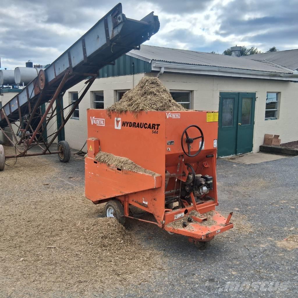 Valmetal 544 その他畜産機材とアクセサリー・アタッチメント