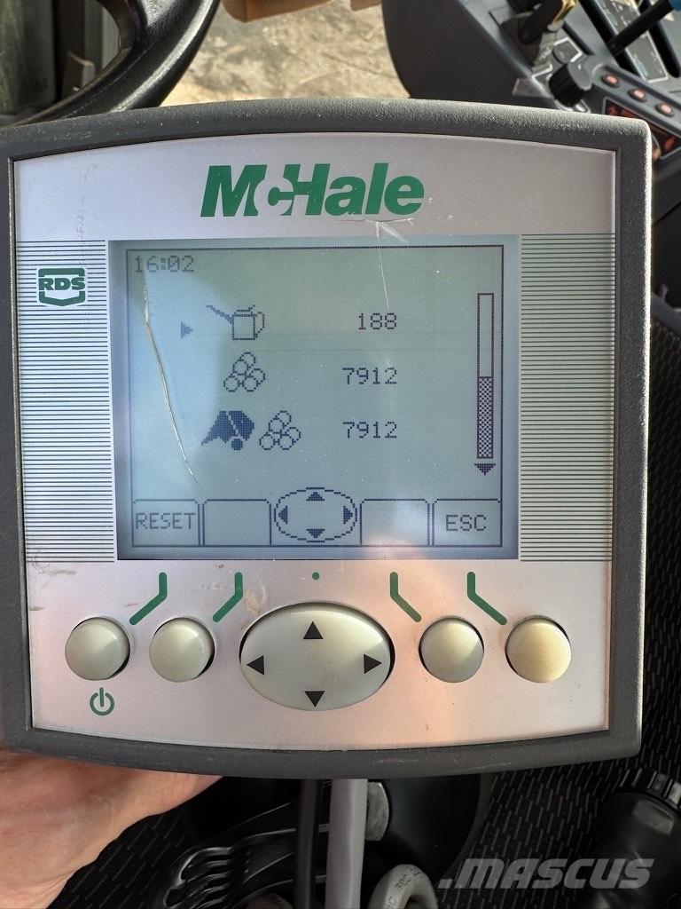 McHale F 5500 ラウンドベーラー