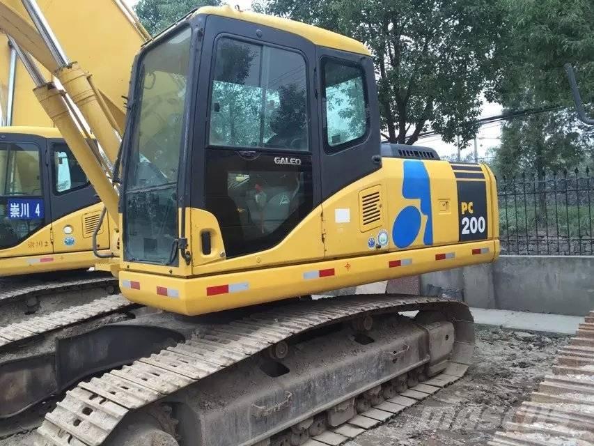 Komatsu pc200-7 大型油圧ショベル12t以上（パワーショベル・ユンボ）