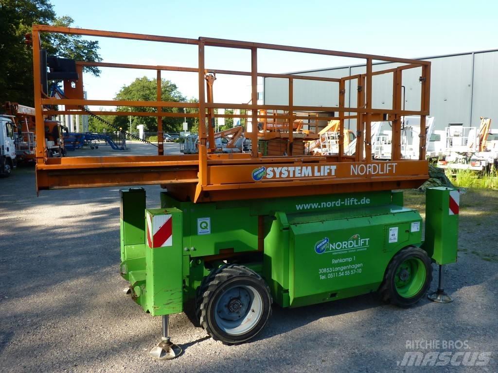 Genie GS 3268 RT シザースリフト