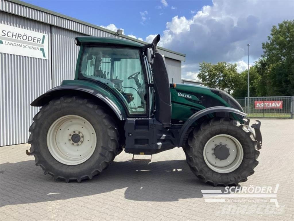 Valtra T 154 H トラクター