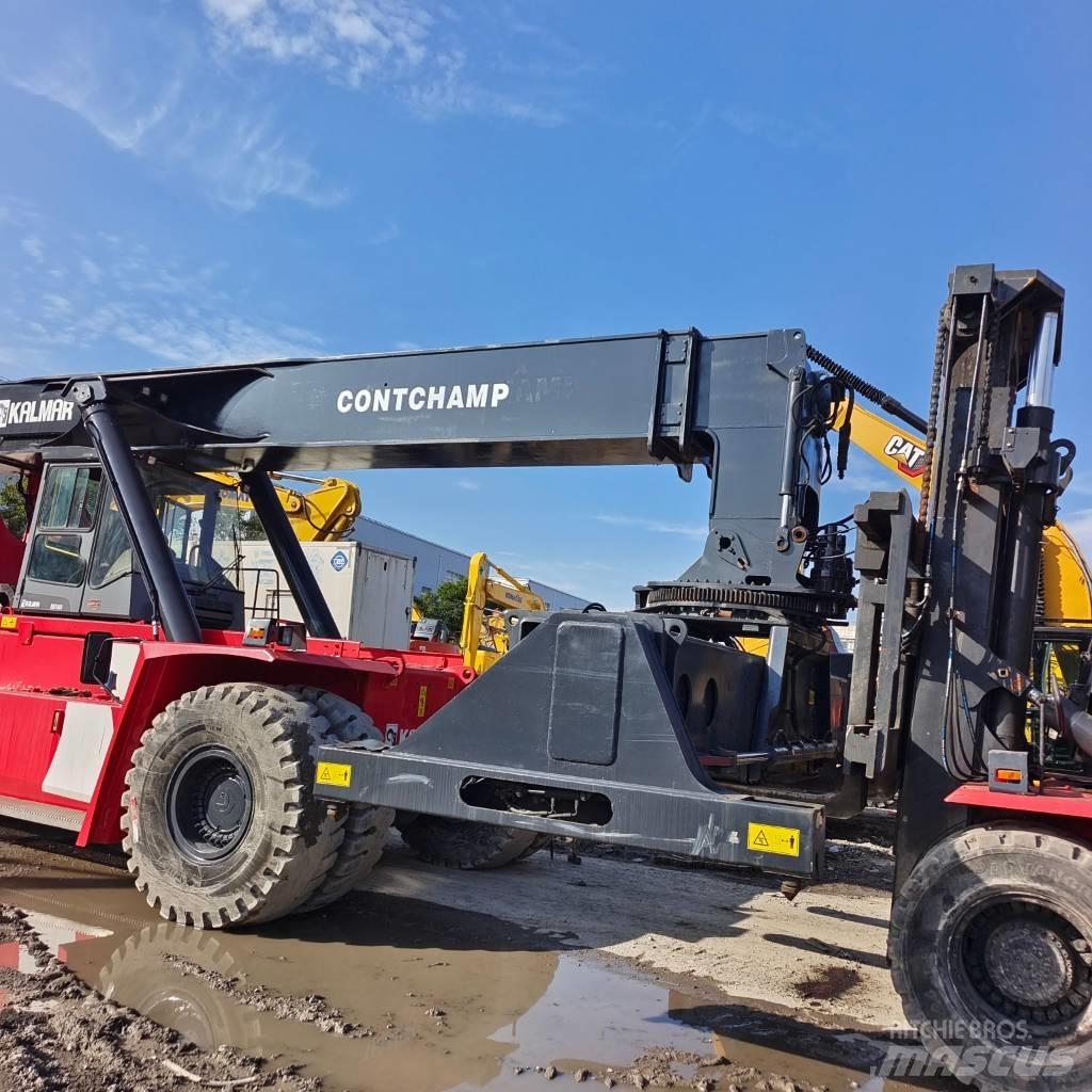 Kalmar DRF 450 リーチスタッカー
