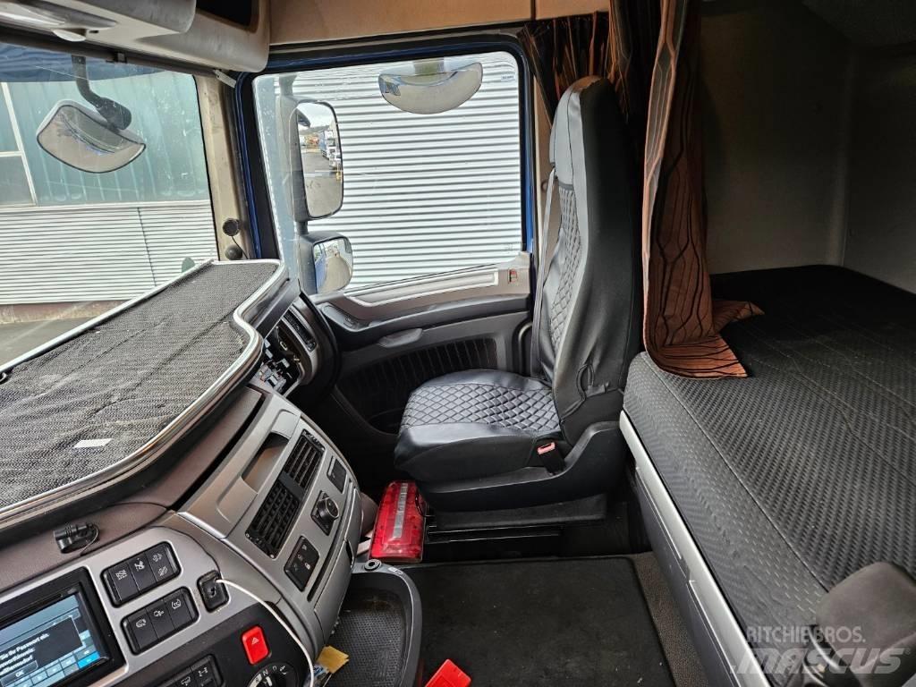 DAF XF 530 Unfall 中古トラクターヘッド | トレーラーヘッド