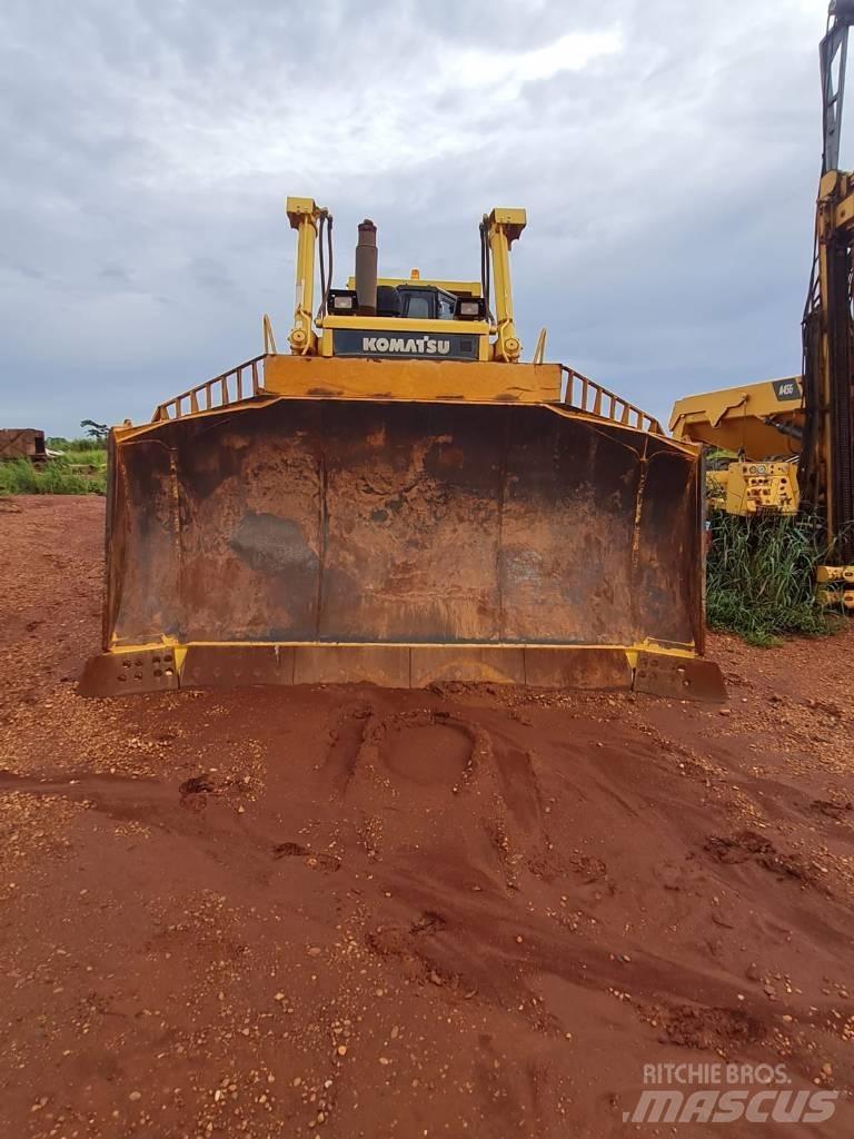 Komatsu D 375 A ブルドーザー