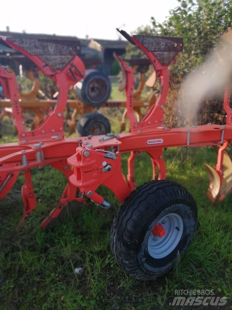 Maschio UNICO M 4+1 リバーシブルプラウ