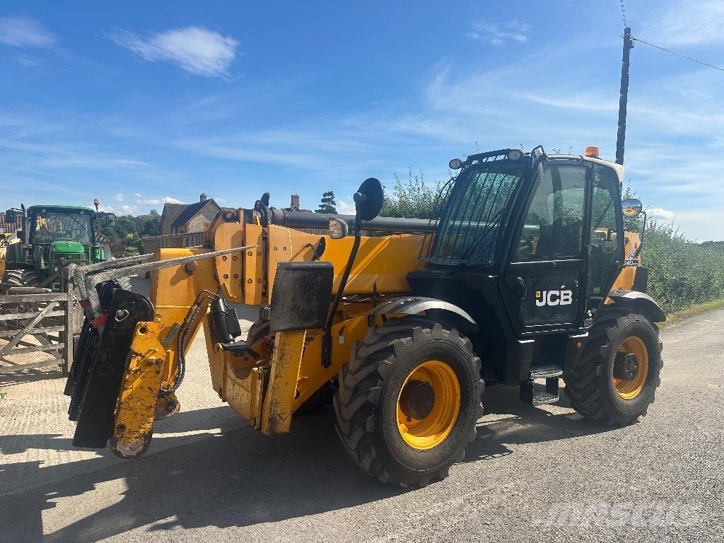 JCB 540-170 テレスコーピックハンドラー
