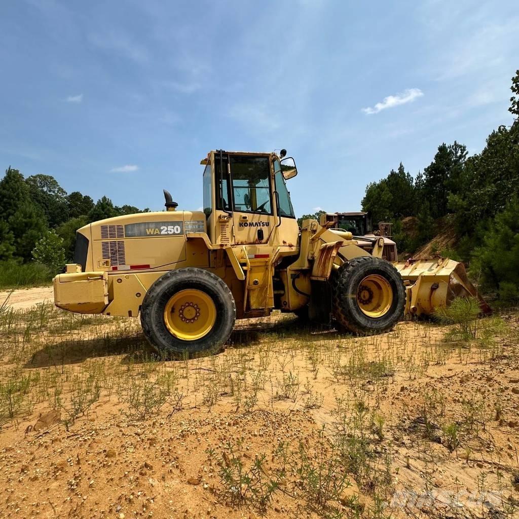Komatsu WA 250 L-5 ホイールローダー・タイヤショベル
