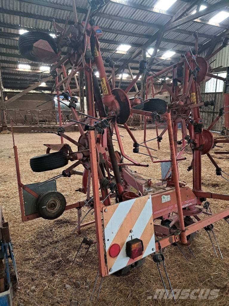 Kuhn GF8501 MH テッダー・テッダーレーキ