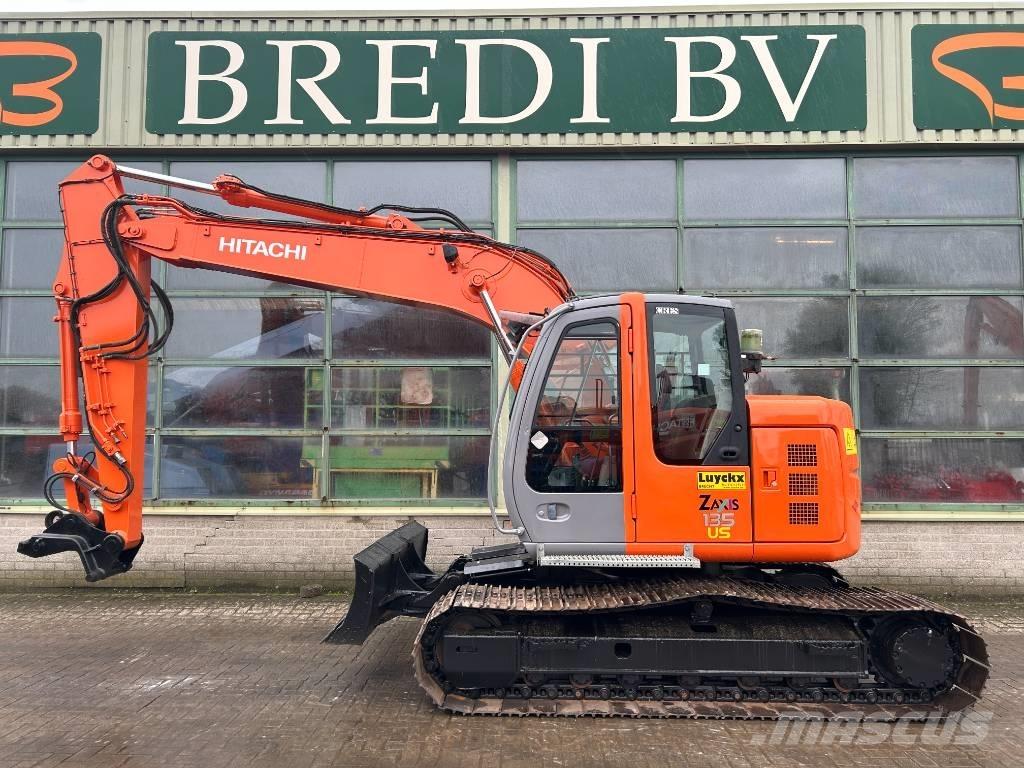 Hitachi ZX 135 US 大型油圧ショベル12t以上（パワーショベル・ユンボ）