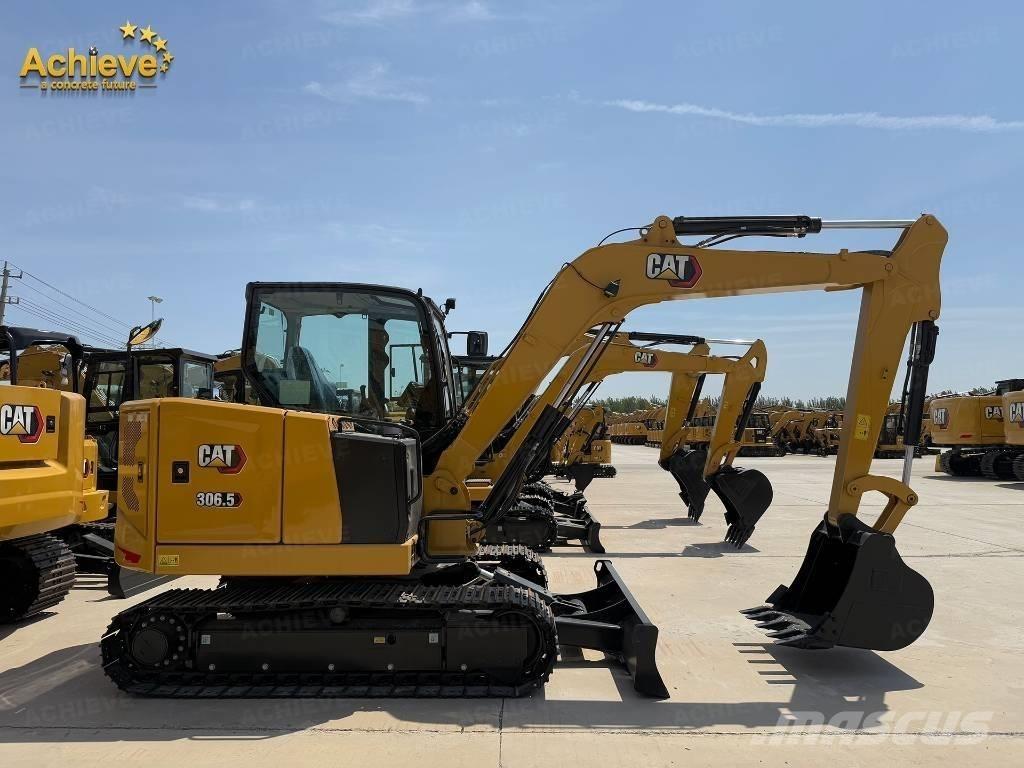 CAT 306 CR 大型油圧ショベル12t以上（パワーショベル・ユンボ）