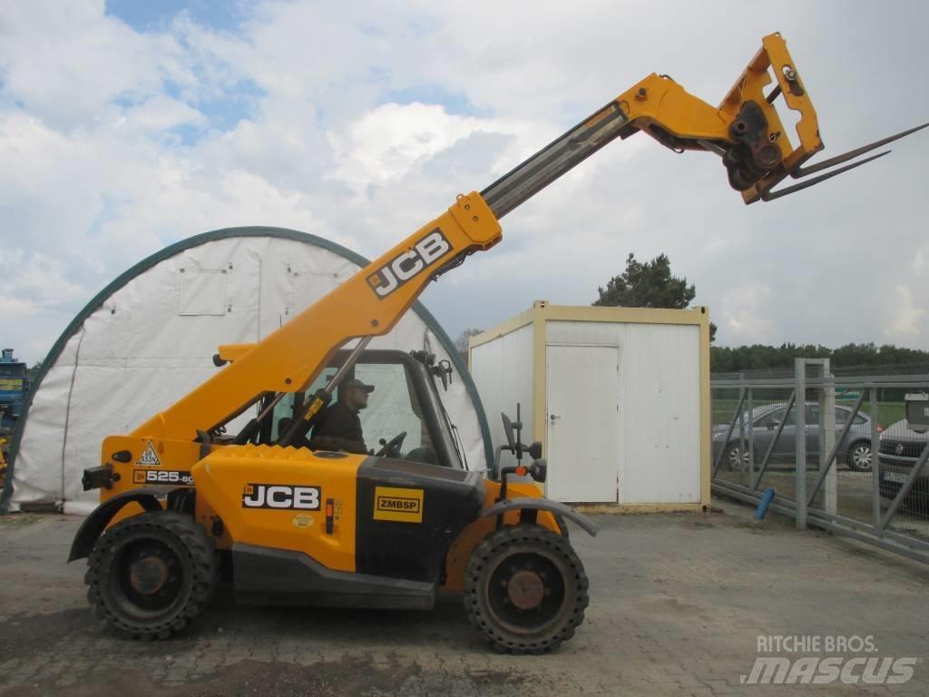 JCB 525-60 テレスコーピックハンドラー
