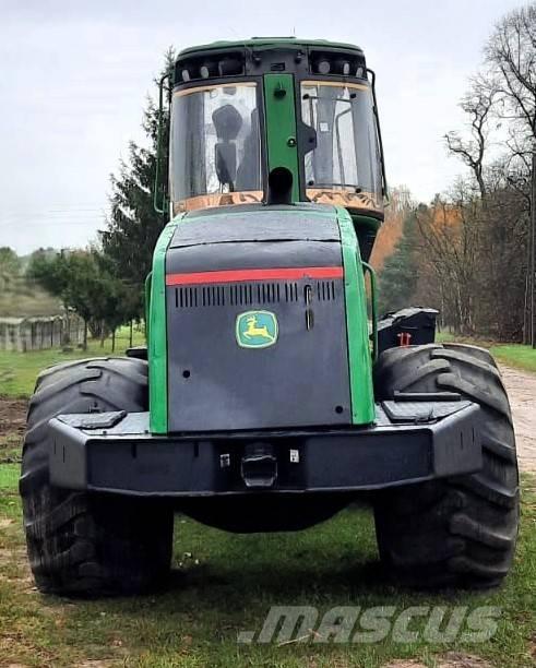 John Deere 1070 E ハーベスター