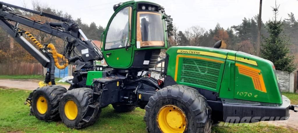 John Deere 1070 E ハーベスター