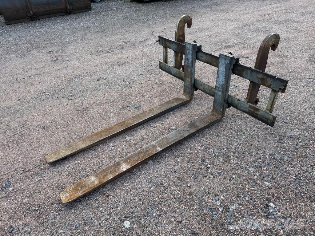 LM Trac 680 ユーティリティー機械