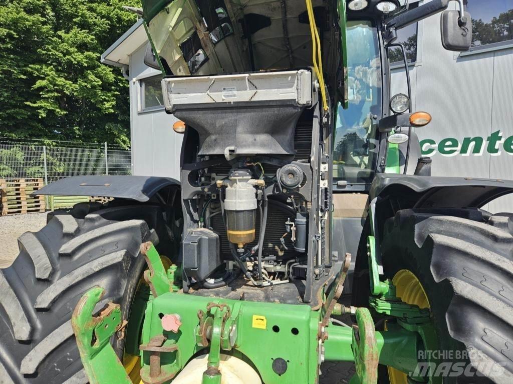 John Deere 6210R トラクター
